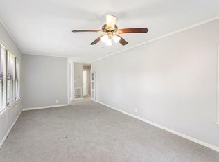 1202 13th St N, Texas City, TX 77590