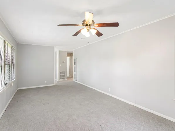 1202 13th St N, Texas City, TX 77590