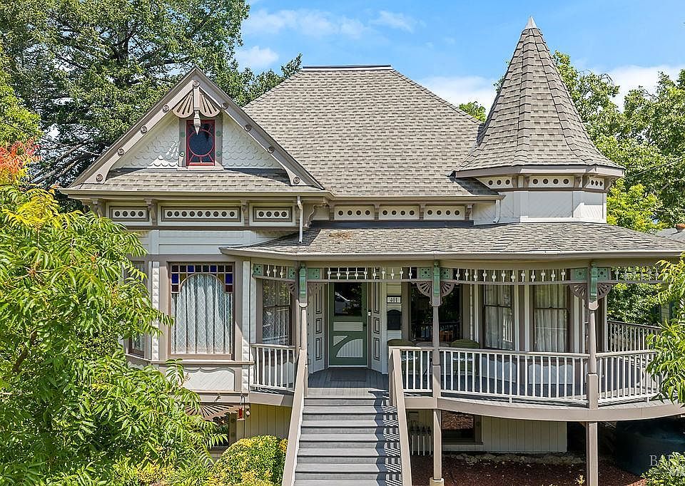1st image of 401 Matheson Street