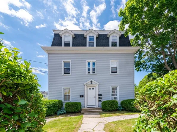 15 Dixon St, Westerly, RI 02891