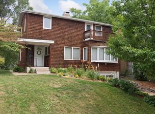 2300 Mount View Ave, Minneapolis, MN 55405