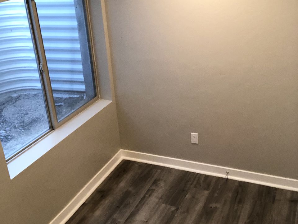 1st image of 15206 S Dirks Bay #Basement