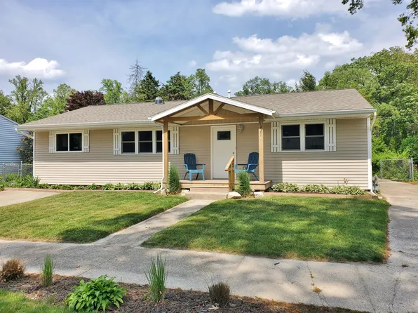 121 S Marshall St, New Buffalo, MI 49117