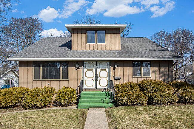 1st image of 50 Roseneath Ave