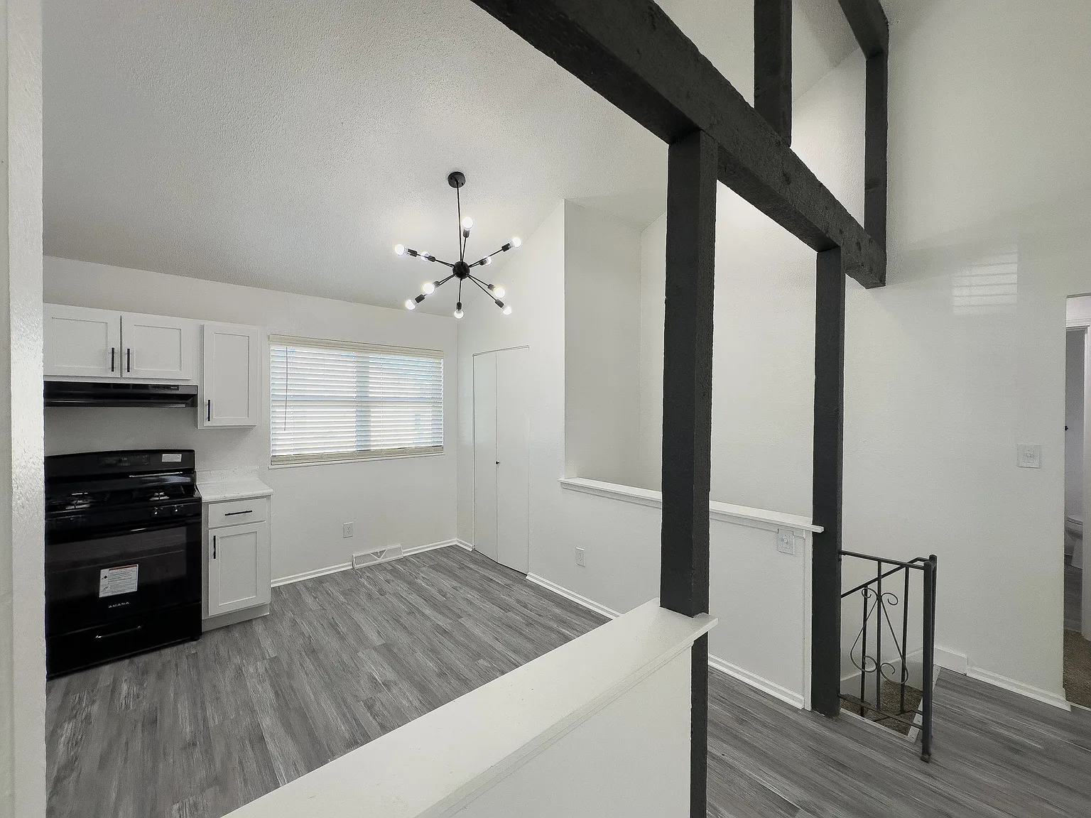 Kingsridge East Apartments — Photo 3