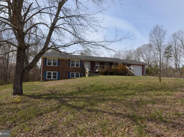 65 Norman Rd, Stafford, VA 22554