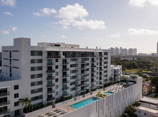 Reflections Rentals, Miami, FL 33136