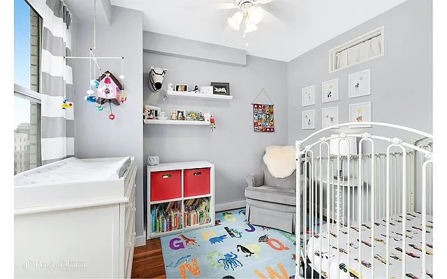 Sold by Douglas Elliman | media 21