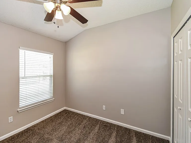 2741 Acorn Park Dr N — Photo 13