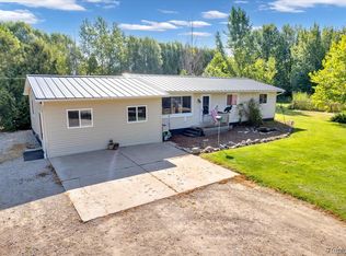 15545 Almont Rd, Allenton, MI 48002