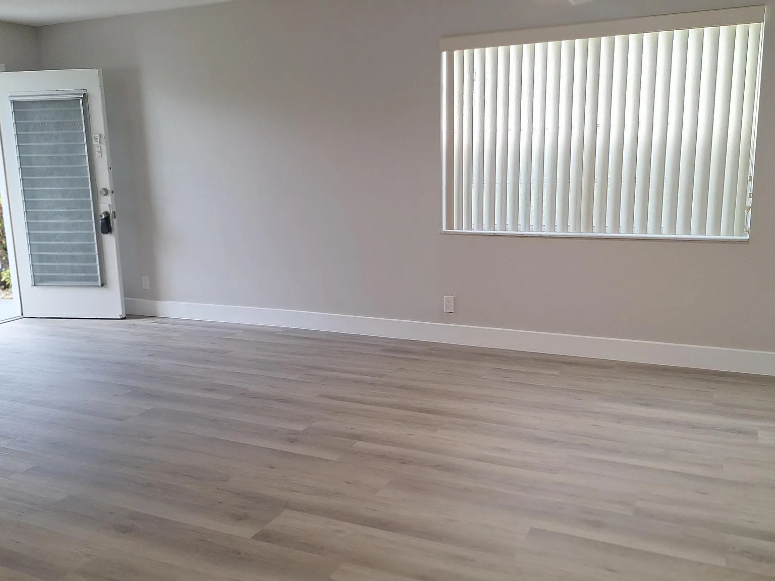 1 bed, 1.5 bath, 760 sqft, $1,475 — Photo 3