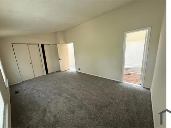 96 Courtland Woods Cir, Pikesville, MD 21208