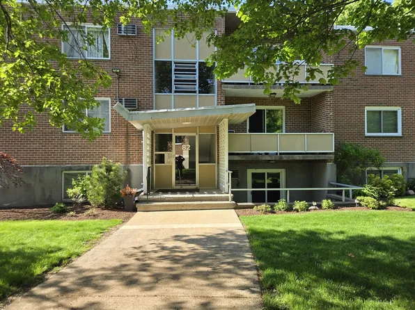 82 Lionel Ave APT B, Waltham, MA 02452
