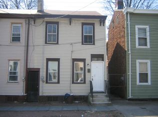 71 Spring St, Trenton, NJ 08618