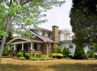 2406 Section House Rd, Hickory, NC 28601