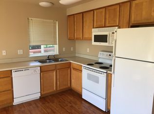 752 28th St, Springfield, OR 97477