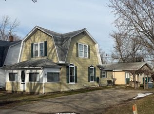 235 Maple St, Redgranite, WI 54970