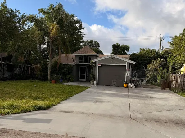 4716 Appaloosa Street, West Palm Beach, FL 33417