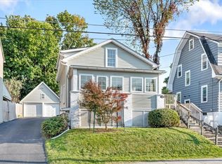 20 Bonnell Pl, Middletown, NY 10940