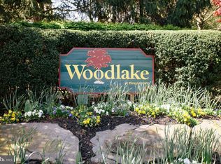 95 Woodlake Dr, Marlton, NJ 08053