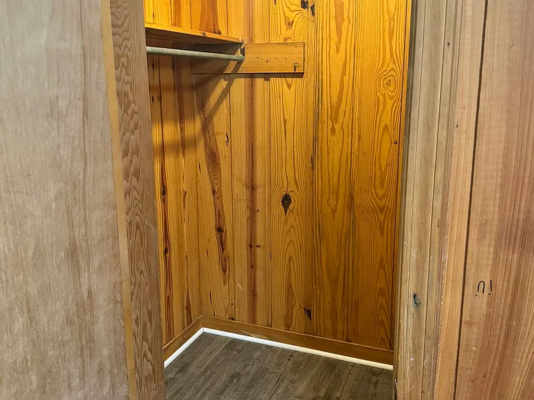 Walk in Closet