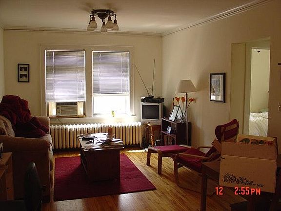 3rd image of 1785 Saint Clair Ave APT 3