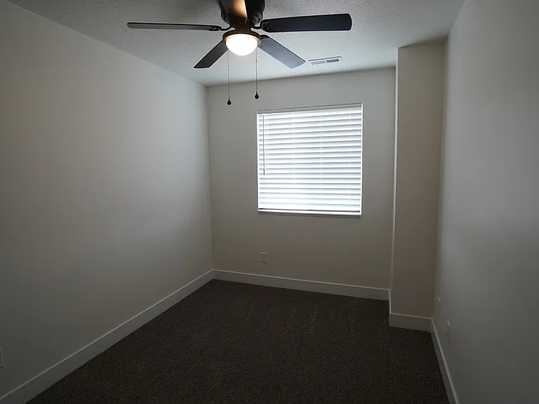 1582 S 150 W — Photo 28