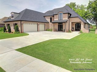 4303 SE 6th St, Bentonville, AR 72712