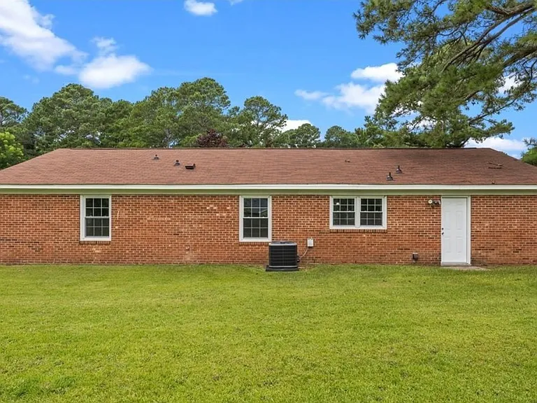 615 Wallingford Ct — Photo 32