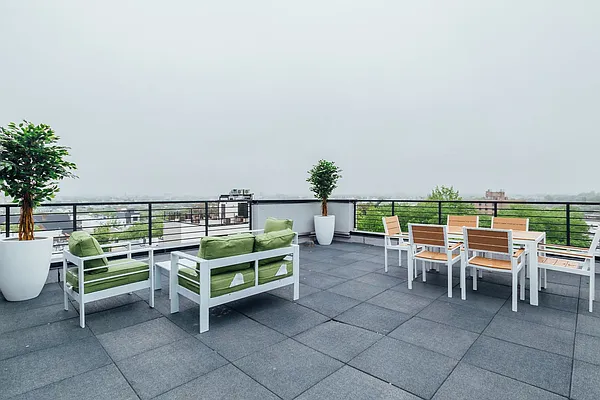 Rented by Nooklyn NYC LLC | media 24