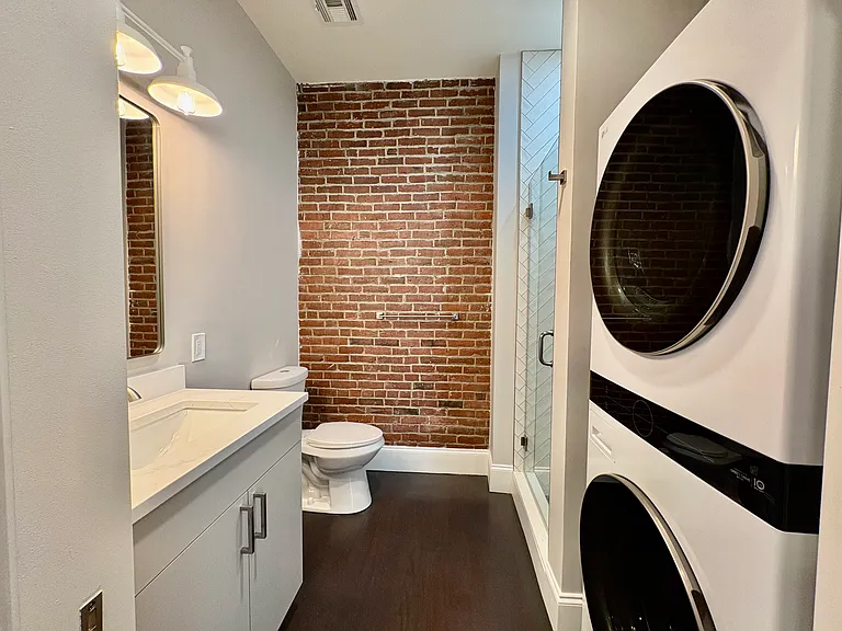 281 Franklin St — Photo 11