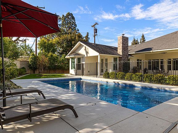 2nd image of 7108 Saint Andrews Dr