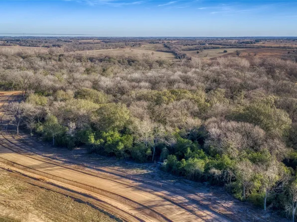 32 Windmill Rdg, Brenham, TX 77833