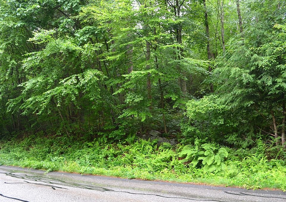 2nd image of 3 Monson Turnpike Rd