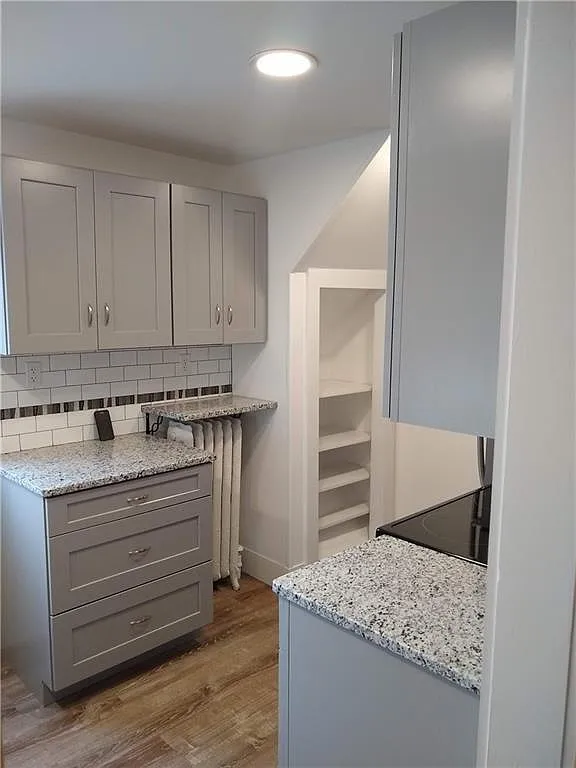 4 bed, 1.5 bath, 1020 sqft, $3,800 — Photo 4