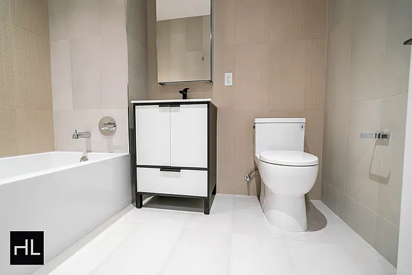 Rented by Highline Residential | media 17