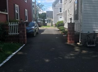 5 Cushing St, Salem, MA 01970