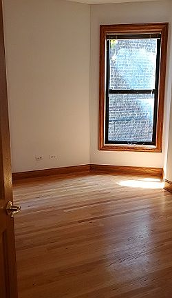 3rd image of 3734 N Sheffield Ave #3736