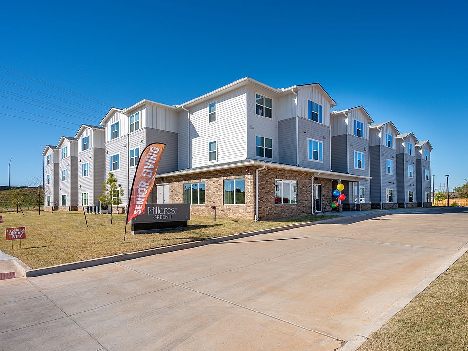 1st image of 3339 SW 74th St #105