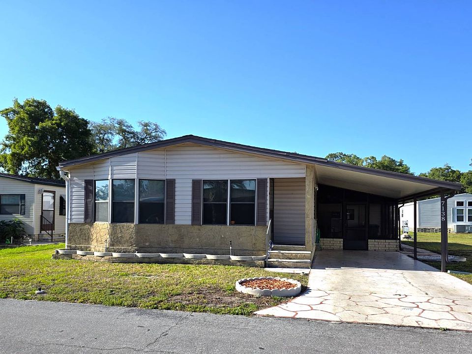 1st image of 7138 W Lincolnshire Dr
