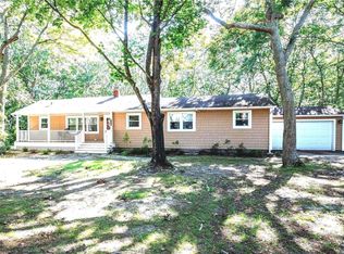 1750 Haywaters Rd, Cutchogue, NY 11935