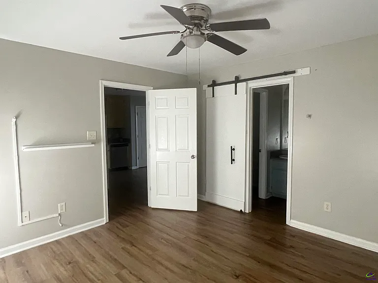 230 Katelyn Cir — Photo 12