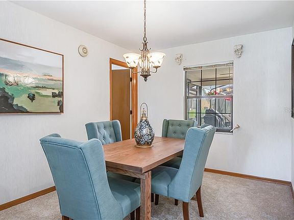 3rd image of 214 Tara Ct