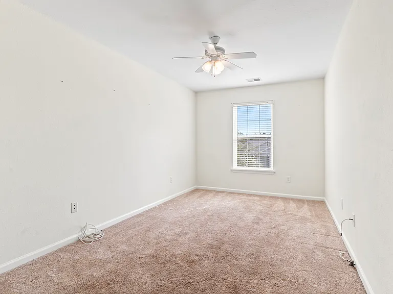 908 Silvercrest Dr — Photo 22
