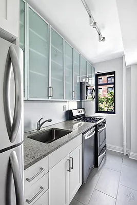 Rented by Halstead Real Estate | media 10
