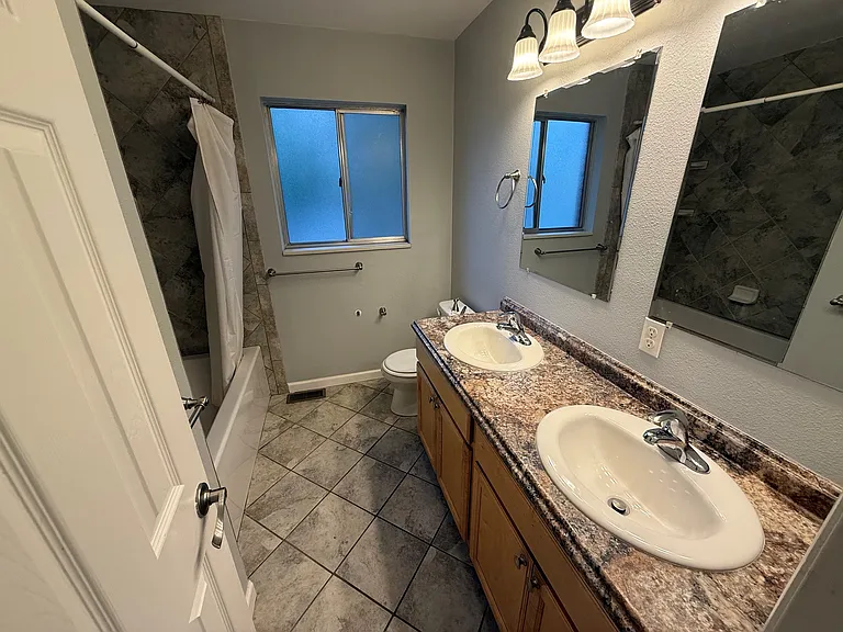 1517 Secrest Ct #1517 — Photo 3