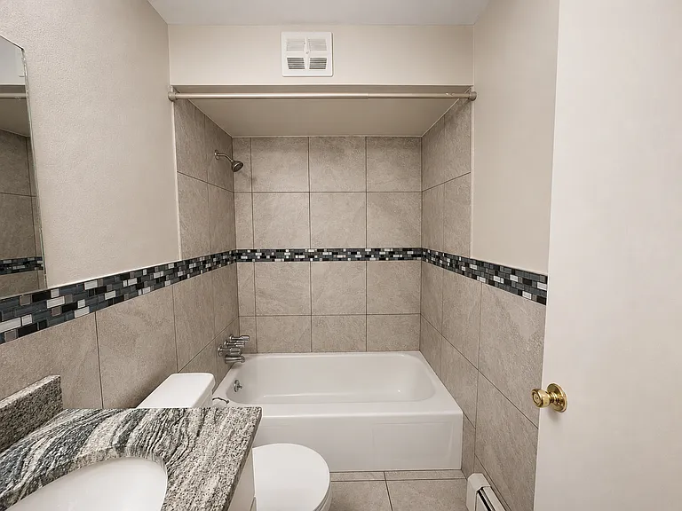 1880 Axtell Rd #2 — Photo 11