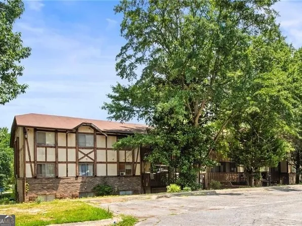 1308 Camelot Dr, Atlanta, GA 30349