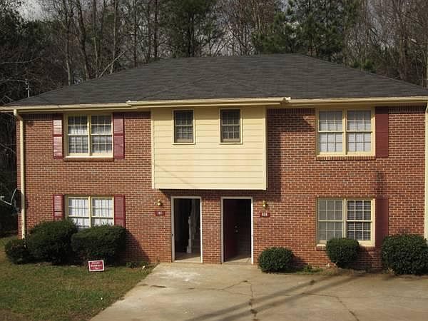 1st image of 382 Charter Ct