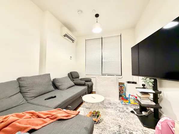 51 Cedar Street image 1 of 10